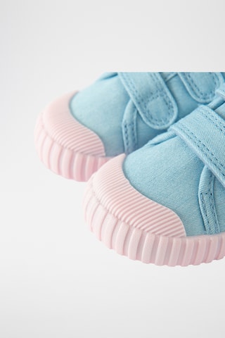Tennis - Bleu clair