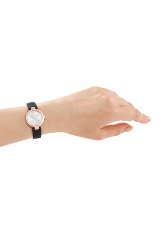 Reloj de cuarzo de piel y bañado en oro rosa