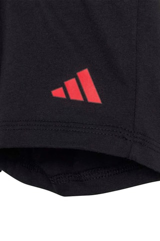 T-shirt regular et short regular d’entraînement Essentials - Noir et rouge