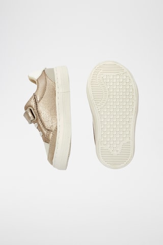 Zapatillas de piel de serraje - Dorado y blanco