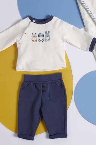 Camiseta y pantalón - Blanco y azul marino