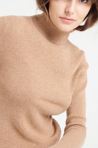 Pull ajusté en cachemire Lilly 17 - Camel