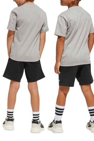Camiseta y short - Gris claro y negro