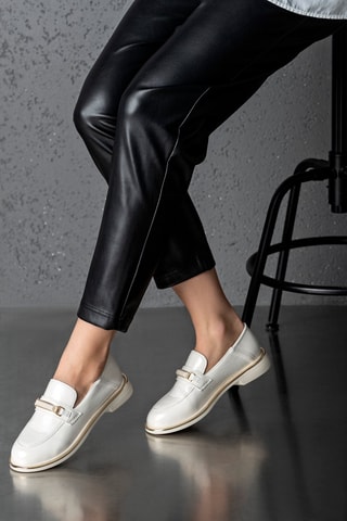 Gelakte Mocassins Ecru - Wit