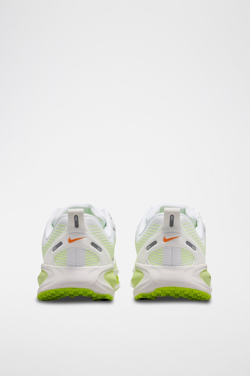Nike Vomero 18 - Blanco