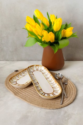 2 assiettes plates - 26 x 12 cm