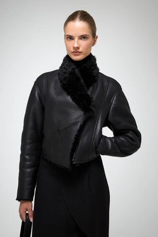 Casaco regular em shearling - Preto