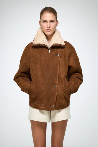 Casaco oversized em shearling - Castanho-claro