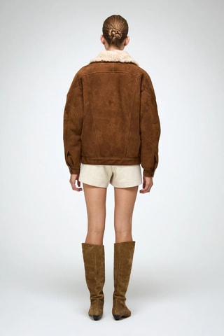 Casaco oversized em shearling - Castanho-claro