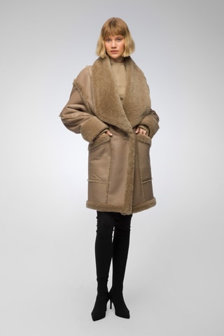 Casaco regular em shearling - Castanho