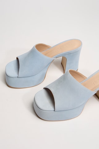 Nubuck Muiltjes met Hak Lola - Hemelsblauw