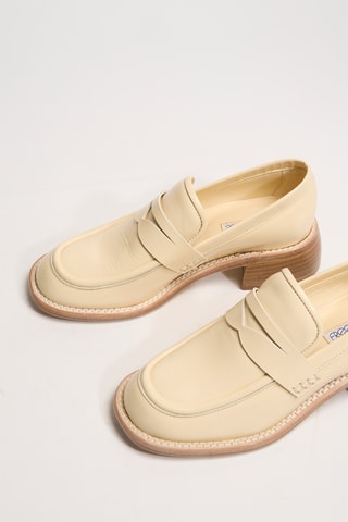 Lakleren Mocassins met Hak Anaïs - Beige