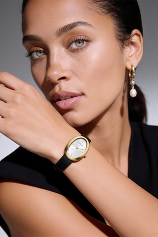 Leren Quartz Horloge- Zwart en Goudkleurig
