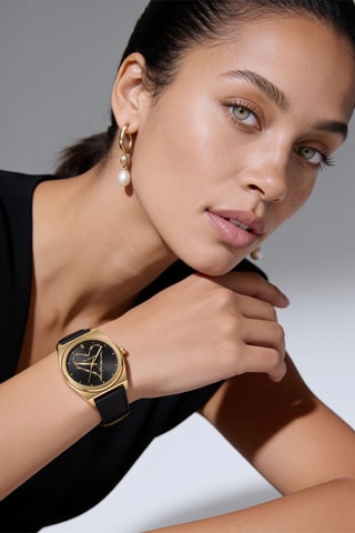 Leren Quartz Horloge - Zwart en Goudkleurig