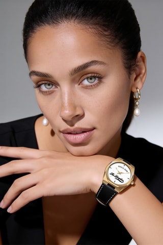 Leren Quartz Horloge - Zwart en Goudkleurig