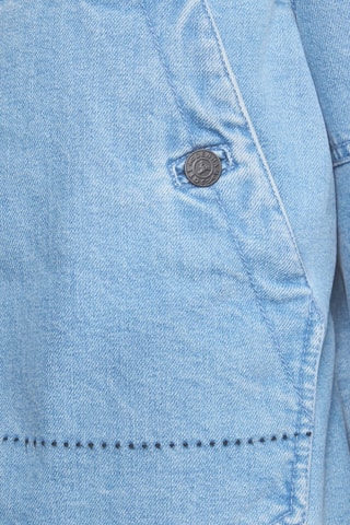 Doudoune courte esprit 'Puffer' en denim Jott x Denham Aero - Jeans Clair