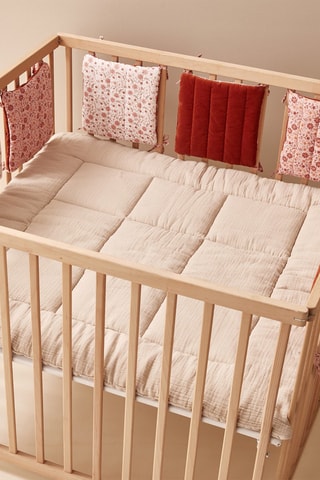 Protector de cuna reversible 2 en 1 - Rojo teja y blanco - Edad recomendada