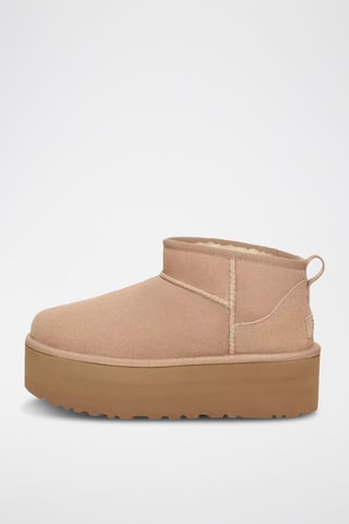 Bottines plateformes fourrées en cuir Classic Ultra Mini UGG - Beige