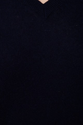 Jersey 100 % cachemir, 2 hilos - Cuello de pico. - Azul marino