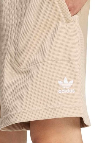 Short Classic Essentials - Beige