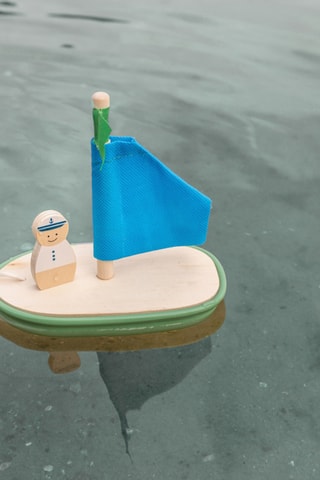 Bateau voilier en bois - Dès 1,5 ans