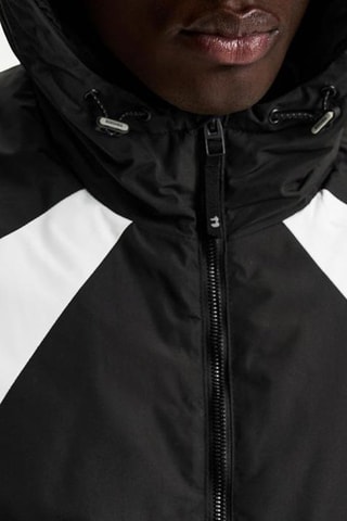 Coupe-vent à capuche - Noir et blanc