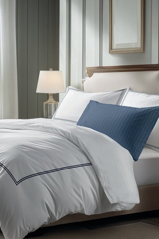 Parure de couette en satin de coton 80 fils/cm² Cannes - Bleu foncé et blanc