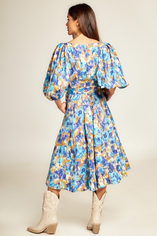 Midi-jurk van ramie. Turquoise