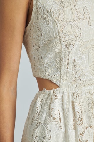 Midi-jurk. Wit